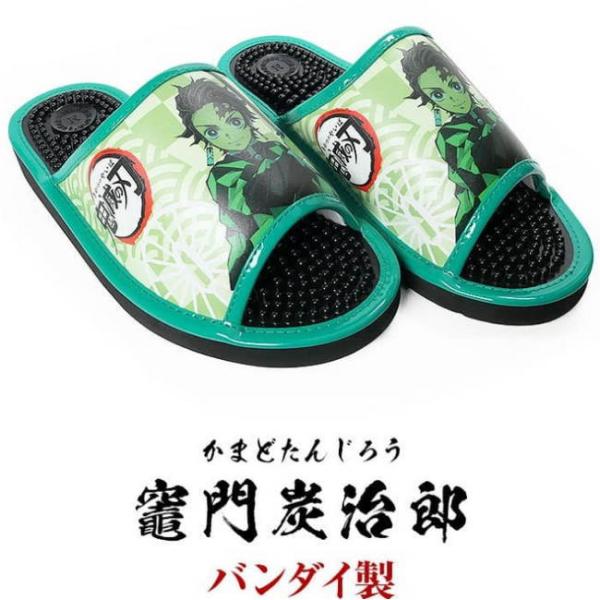 表示価格には全国一律送料990円が含まれております追加送料は一切かかりません子ども用からおとな用は25.5cmまで「鬼滅の刃」好きのお子様・お孫様へのプレゼントにおすすめです偽物が多い　鬼滅の刃グッズ安心本物の◇バンダイ製◇なので定価2,2...