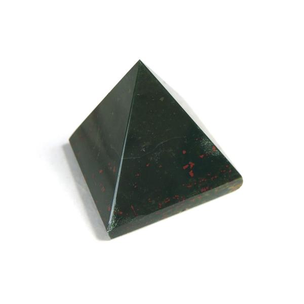 ◆重さ：41 g◆大きさ：34ｘ34ｘ34 mm◇インド産※現品撮影です。写真の商品をお届けします。ブラッドストーンは深い緑の地に赤い斑点が特徴の天然石で、その外観が血の滴を思わせることからこの名がつけられました。古代から戦士のお守りとして...
