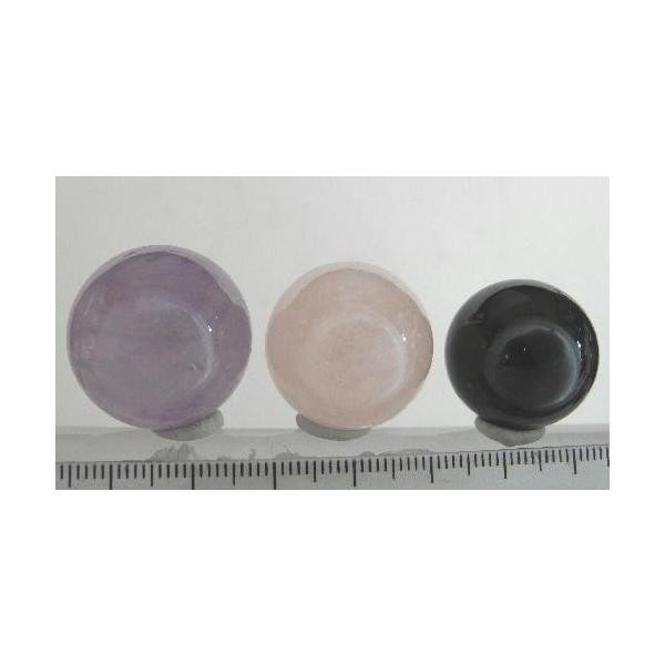 ◆トルマリン：約21.6mm径◆アメジスト：約24.8mm径◆ローズクォーツ：約23.3mm径◇重さ：合計56.6g※現品撮影です。写真の商品をお届けします。◎この商品はメール便送料無料商品です。