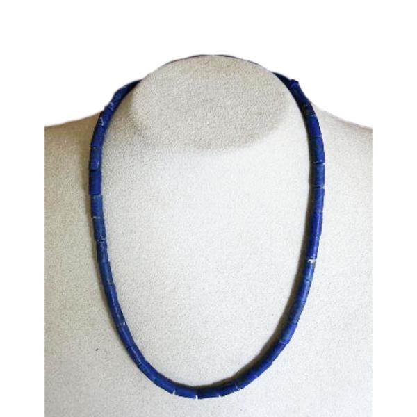 ◆長さ：40.5cm◆石１個の大きさ：10.1x5.2mm径〜10.7x5.2mm径◆総個数：39個◇表面研磨◎この商品はメール便送料無料商品です。※現品撮影です。写真の商品をお届けします。ラピスラズリは、「天空の石」とも称される神秘的な青...