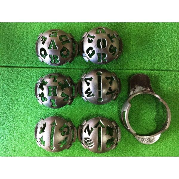 ゴルフボール ラインマーカー アルファベット ライン 矢印 他なぞるだけで、ライン、アルファベットを書くことができます。オリジナルボールで誤球防止。こちらの商品にペン、ボールは付属しておりません。配送方法定形外郵便での配送となります ※備考...