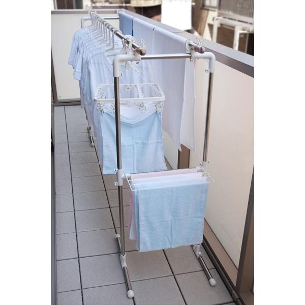 ベランダに最適。コンパクトに収納●持ち運びラクラク設計●耐荷重10kg(1台あたり)カラー シルバーJANコード 4977612411332サイズ 幅50×奥行52×高さ127cm耐荷重 10kg(1台あたり)材質 （パイプ）：ステンレス巻...