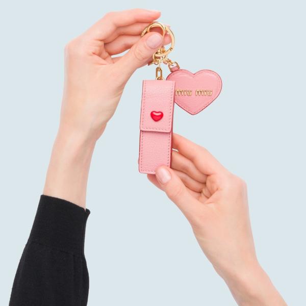 ミュウミュウ 秋 Miu Miu キーホルダー リップスティック ケース ピンク ピンク ゴールド ハート ミラー ミラー マドラス ゴート レザー 5tl3592bc3f0028miumiu5tl3592bc3f0028 ブランドショップprecious