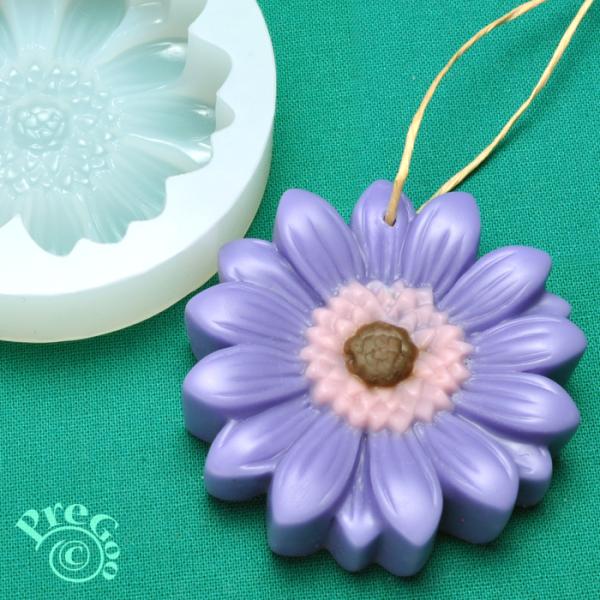 ◆完成サイズ：8.5×10.3×高2cm 型いっぱいまでのワックス容量 約24g◆製品サイズ：6.6×6.6×高1.7cm※ワックスは付いておりません。※ハーバリウム クリスタルアートリウム インアリウム　レジン 石膏