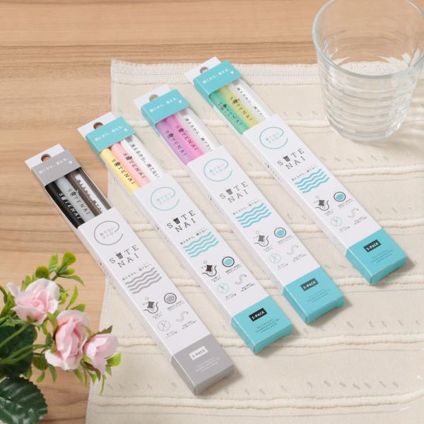 ■商品情報■シリコンストロー3本入定価（税抜き）900円中身を開いて洗えます。SUTENAIシリコンストローは自由自在に開封が可能です。中身まで洗えるので捨てずに何度も利用できます。開閉自在で使用時に水分をこぼしません。洗うのにブラシは不要...