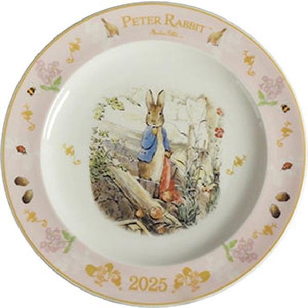 【ぱっつん】ピーターらピットのイラスト入り陶器皿4枚セット PETER RABBIT 絵皿 20cm皿（ピーターラビット2025イヤーズプレート）お