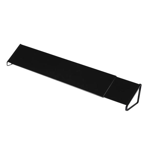 グリルの排気口が油はねで汚れるのをこのカバーを使うことで汚れを防止してくれます！またグリルを使用するときは反対に倒すだけで煙を奥に逃がさないのでコンロの奥に置いている調味料など煙から守ってくれます！排気口周りが油でベトベト…。そうなってしま...