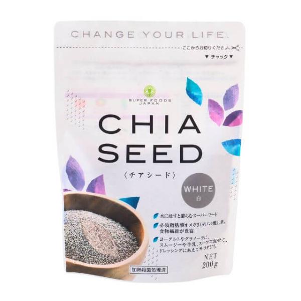 南米で栽培されるシソ科の植物『チア』の種。水に浸すと10倍以上に膨らむ、不思議な種です。チアシードには体内で作ることが不可能な必須脂肪酸であるn-3系脂肪酸（オメガ3：αリノレン酸）、n-6系脂肪酸（オメガ6：リノール酸）が含まれ、さらに鉄...