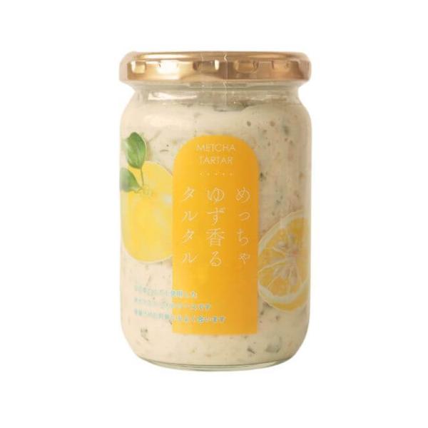 瞬間冷凍した国内産の刻んだゆず皮をたっぷりと使用しておりますので、ゆずがしっかりと香る美味しいタルタルソースです。スッキリとした味わいで、唐揚げやお刺身にもよく合います。