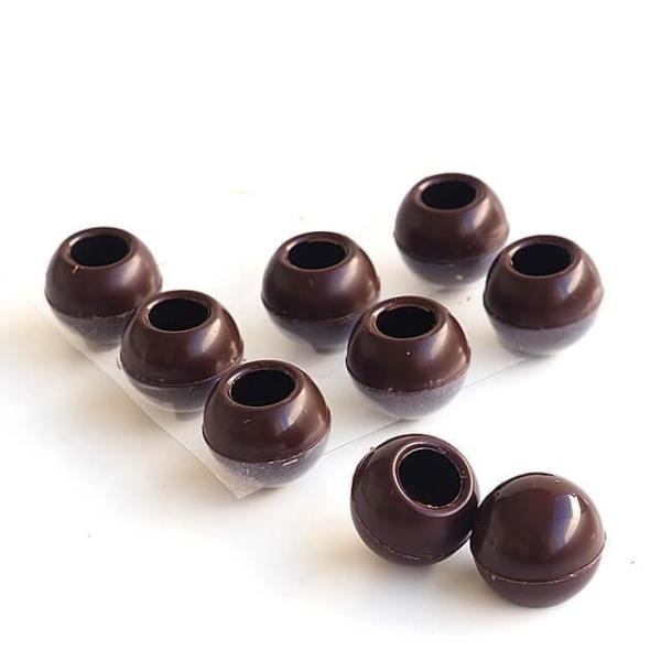ガナッシュを流しこんで固めれば簡単にチョコレートトリュフが作れます。ベーシックなトリュフやボンボンショコラの他、ロリポップタイプのチョコにもお使いいただけます。サイズ： 直径26mm