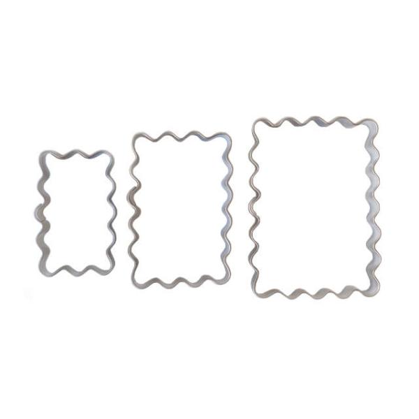 クッキー作りが楽しくなる、ステンレス製の抜き型です。大・中・小の3個セット。入れ子式で場所をとりません。