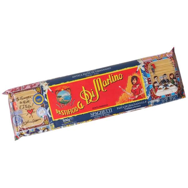 ディ・マルティーノ社は、パスタ発祥の地、南イタリア・カンパーニャ州グラニャーノ村に位置するイタリアを代表する高品質パスタメーカーのひとつです。ディ・マルティーノ社のパスタは、グラニャーノの町で生産、ブロンズ製のダイスを使用、プロテイン13％...