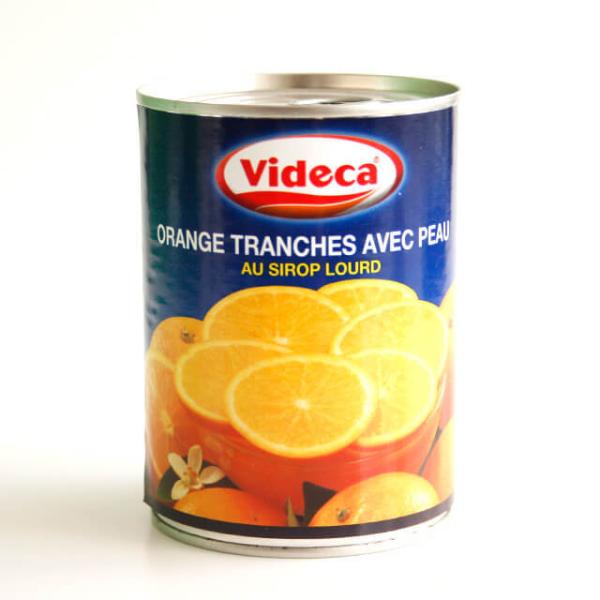 輪切りのオレンジをシロップに漬けたものです。ケーキやデニッシュなどの飾りとしてご利用ください。