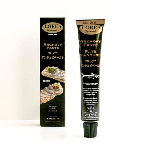 良質なカタクチイワシをさまざまな用途に使いやすいアンチョビペーストにしました。パスタや魚料理ソースの隠し味、マヨネーズやバターと混ぜたソース、クラッカーにのせてカナッペ、オリーブオイルと混ぜてサラダ用のトッピングとして等、ご自慢の料理メニュ...