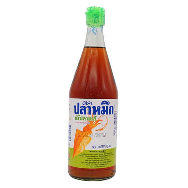 フィッシュソース（ナンプラー）は、タイ料理にはなくてはならない調味料の一つです。日本では魚醤と呼ばれるように、魚や小エビを塩漬けにして発酵させた際に得られる透明な上澄み液です。炒め物や煮物などの料理にご使用ください。【原材料】イワシ、食塩、...