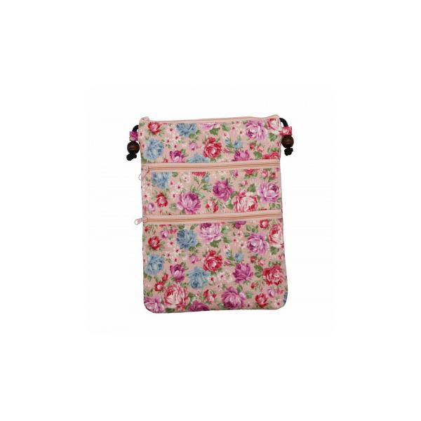 ちょっとしたお出かけにスマートフォンや小物を持ち運ぶのに便利なサコッシュです。お出かけの際に活躍すること間違いなしの商品です。【あすつく対象外商品】【お取り寄せ商品、4〜7営業日前後で発送予定】