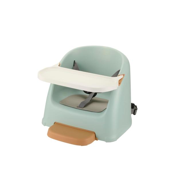 【商品概要】お行儀の良い姿勢で食事に集中できるベビーチェア姿勢を保持する3つのこだわりポイント【ステップ】足が届いて、ぶらつかない 【背もたれ】反り返り、抜け出しを防ぐ 【座面シート】お尻のズリ落ちを防ぐ商品サイズ：39×44×34H(cm...