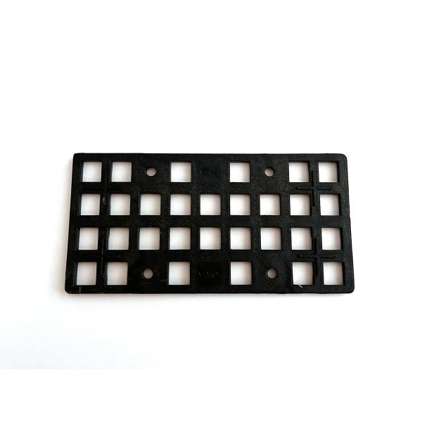 レベルスペーサー 厚さ3mm 70mm×140mm AA-703 ライナープレート 高さ調整板 レベル調整プレート