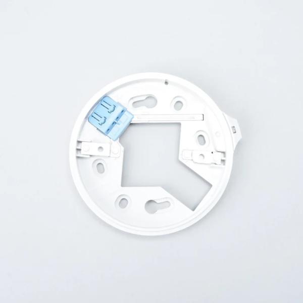 型式：BVK4010名称：確認灯付連結式感知器ベース（コネクタなし）電圧・電流：DC24V 100mA確認灯：角型発光ダイオード(消灯時白色・点灯時赤色)結線仕様：無極性接続できる受信機：ナソニック受信機(確認灯回路付)質量：40g適用電線...