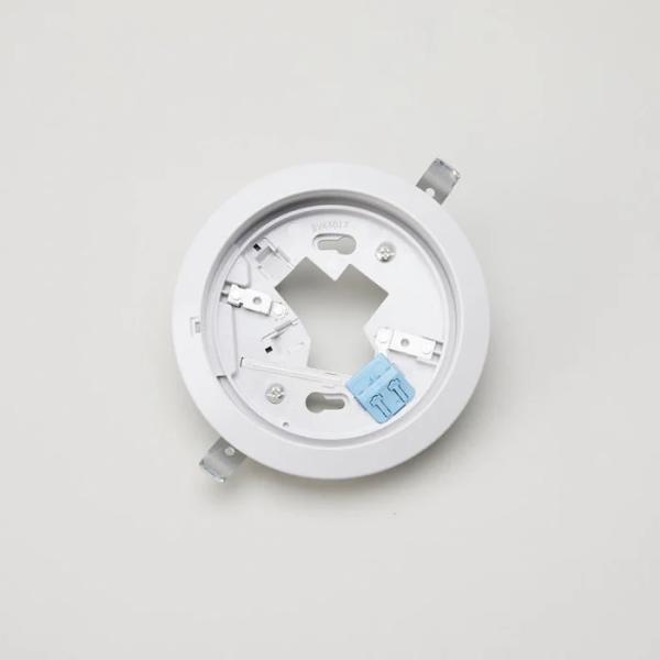 型式：BVK4017名称：確認灯付連結式感知器ベース埋込型（コネクタなし）定格 電圧・電流：DC24V 100mA確認灯：角型発光ダイオード(消灯時白色・点灯時赤色)結線仕様：無極性接続できる受信機：パナソニック受信機(確認灯回路付)質量：...