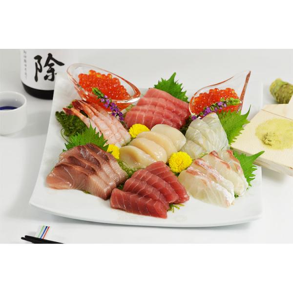 創業1963年、天然マグロを中心に海鮮を扱う老舗の仲卸「鈴富」は、数々の有名寿司店・料理店との取引実績を誇ります。その鈴富は場外に直営のお寿司屋さん「すし富」を経営、いつも客足の絶えない人気の名店です。老舗仲卸が厳選した魚をプロの料理人が調...