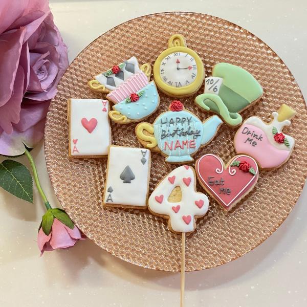 Myaa Sweets 様　不思議の国のアリスクッキーバッグチャーム 不思議の国のアリスアイシングクッキー9点セット : puapua