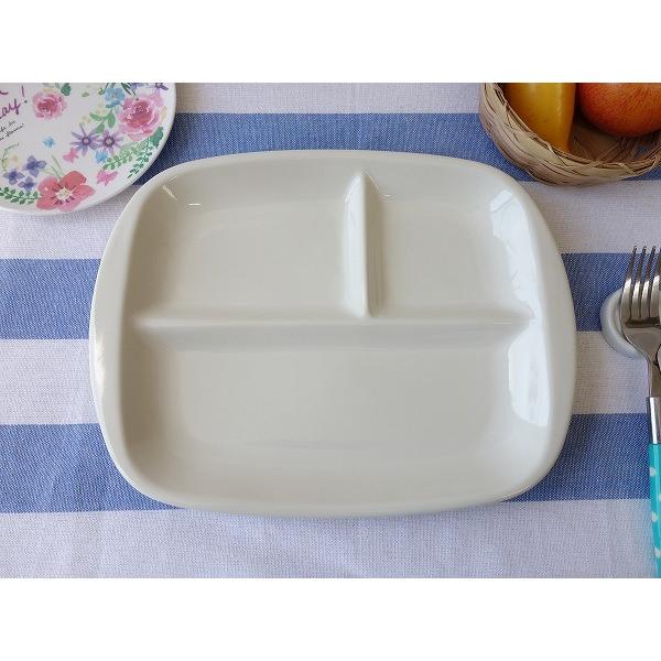 仕切り皿 タレ皿 陶器 磁器 カジュアル 28cm ランチプレート ベージュ 電子レンジ可 食洗器対応 美濃焼 日本製 ３つ仕切り ワンプレート おしゃれ かわいい Sksk049 食器と陶器のネット通販プチエコ 通販 Yahoo ショッピング
