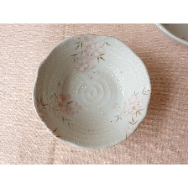 和食器 ボウル 和風 和モダン 中鉢 深め 雪割り桜 16cm サラダボウル レンジ可 食洗機対応 赤 絵 柄 酢の物 冷や奴 おすすめ 人気 おしゃれ インスタ映え Buyee Servicio De Proxy Japones Buyee Compra En Japon