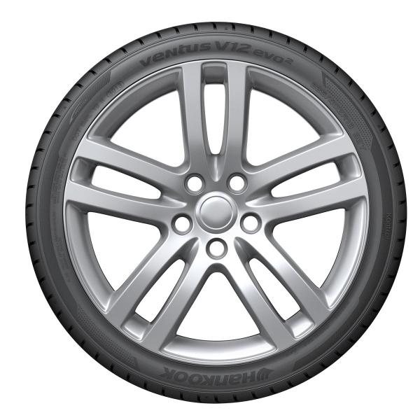 素晴らしい価格高評価 偉大な新品 Hankook ハンコック 自動車 Ventus 95y V12 Evo2 245 35r 95y