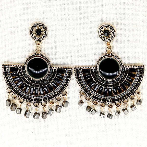 [60mm〜] 最強にミステリアス 視線独占 クレオパトラピアス（金×ブラック系） エスニック ジプシー ベリーダンス 映画 劇団 パーティ CL-002-BK