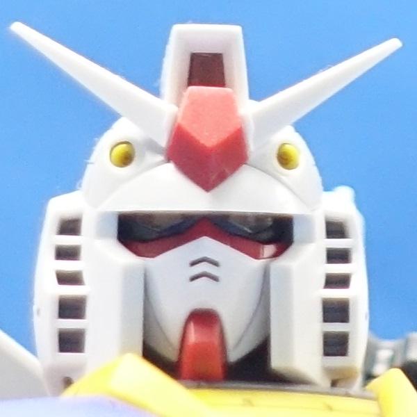 BANDAI MG 地球連邦軍白兵戦用モビルスーツ RX-78-02 ガンダム