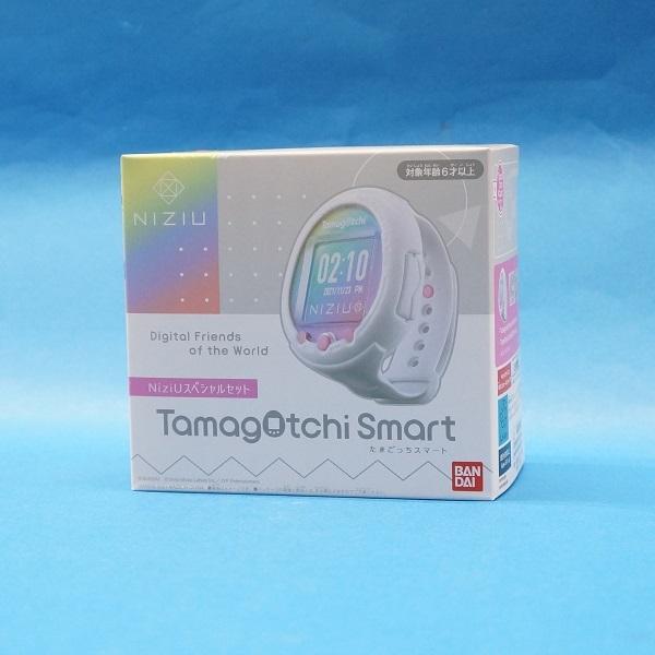 バンダイ Tamagotchi Smart NiziUスペシャルセット (電子玩具 バンダイ Tamagotchi Smart NiziUスペシャルセット (電子玩具
