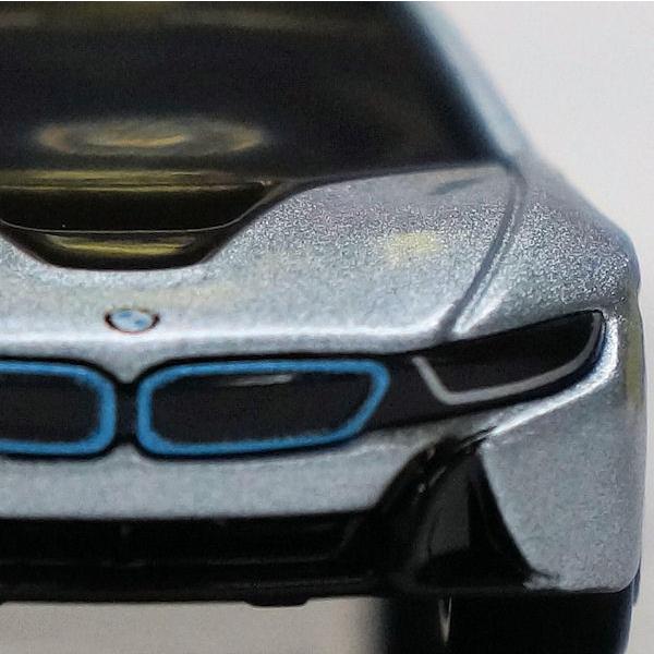 YI g~J 17 BMW i8