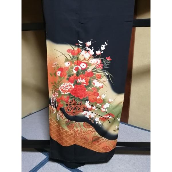 No.120 化繊 留袖 五ッ紋・五三の桐 比翼付き (裄66 袖丈48 身丈(肩から)160 前28 後30センチ)