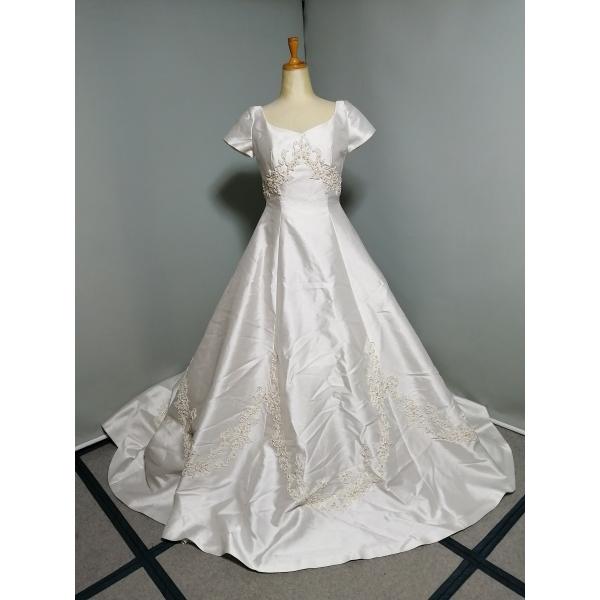 [382] ウエディングドレス １１号サイズ 中古
