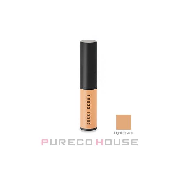 つけるたびに、色ムラ、くすみを消し去って、頑固な目元のクマやシミをナチュラルにカバーするコレクターです。アッケシソウエキス、アラビアコーヒーノキ種子油などのボタニカル成分が肌にうるおいを与え、なめらかな質感に。クリーミーでありながら、エアリ...