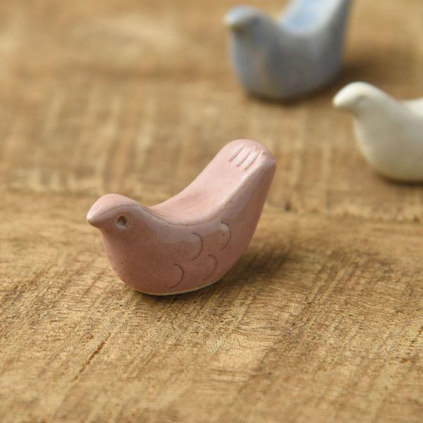 美濃焼 土作りの小鳥箸置き ピンク　　日本製