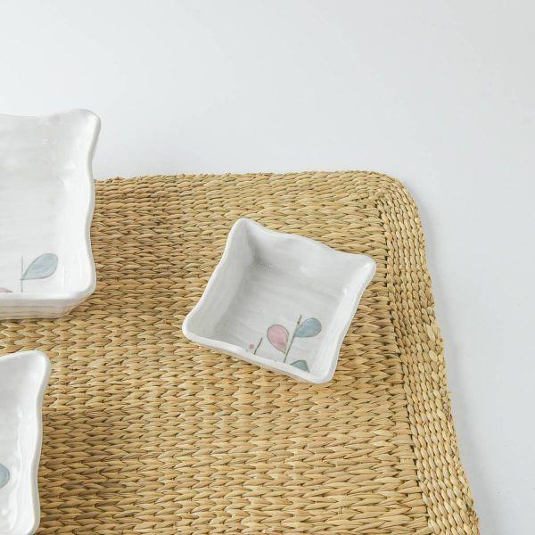 Z t 8cmp@@AEgbg󂠂i { 󂠂i