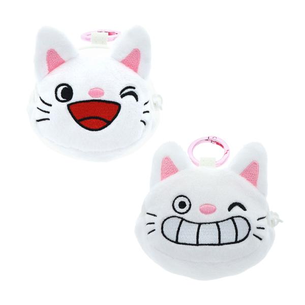 50周年を迎える人気絵本「ノンタン」からステーショナリーグッズが登場♪ノンタンのお顔型のミニポーチです♪丸カラビナ付きでカバンやポーチに付けて持ち運びできます◎【柄】・にっこり柄・いーっ柄【仕様】本体サイズ：約W75×H75×D40mm重量...