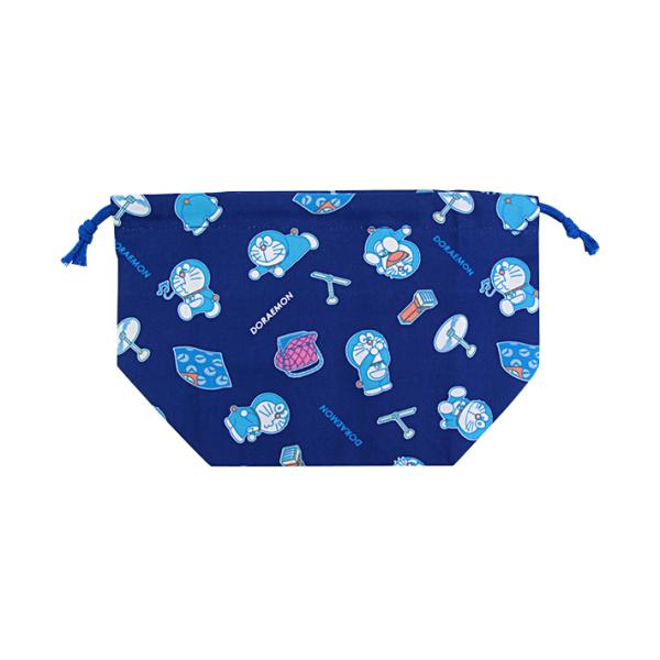 マチがたっぷり12cmあるので、お弁当箱もしっかり安定♪【仕様】サイズ：約W145×H170×D120mm材質：綿日本製アニメ　子供　かわいい　水色　バッグ　小学校　小学生　幼稚園　お弁当　給食　通園　通学※商品写真はサンプルのため、デザイ...