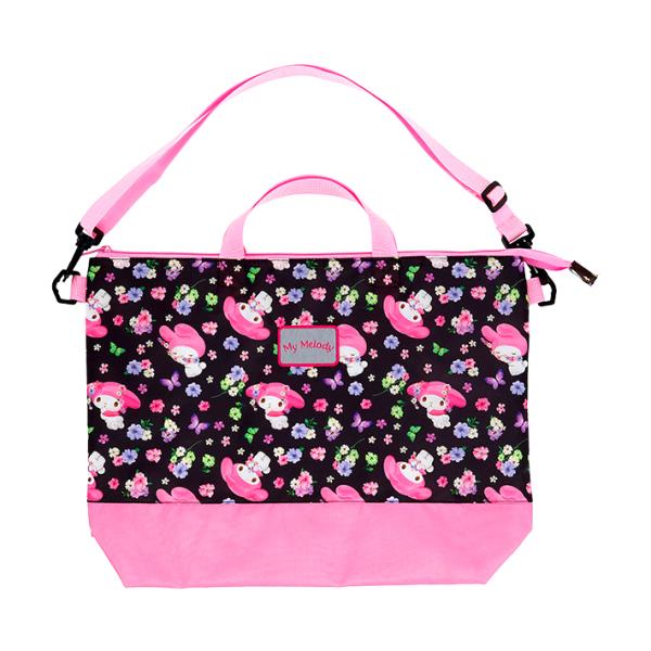 お道具箱や学習教材などの大きめの物を入れて持ち運ぶのに便利なレッスンバッグ！かわいいネームタグ付きが嬉しい♪入園・入学のご準備におすすめです◎【仕様】サイズ：約W450×H300×D100mm(持ち手部分を含めず)材質：ポリエステル撥水加工...