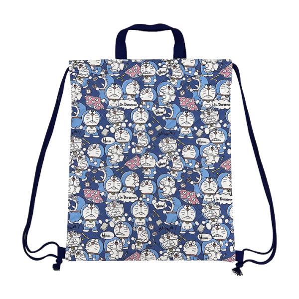 ドラえもんのかわいいキルトナップサックです。机の上に掛けられる持ち手付き♪体操服入れなど様々なシーンで活躍しそうです。入学や新年度の準備にピッタリ♪【仕様】サイズ：約320×390mm(持ち手：100mm)材質：綿日本製キャラクター　グッズ...
