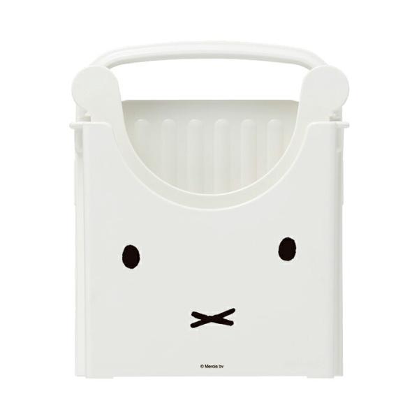 ご家庭で食パンをお好みの厚さにカットできる便利な商品です。目盛りにあわせて厚み調整プレートを差し込み、包丁を入れるだけで薄切り厚切り自由自在♪サンドイッチ用のパンなどハムやチーズにもお使い頂けます。使わない時には折りたたんでコンパクトに収納...