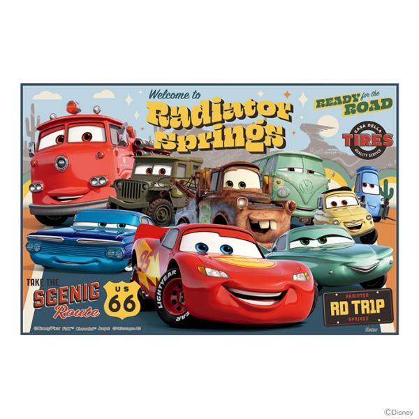 カーズの絵柄がかっこいい！ランチグッズの登場です。子供1人用の小さなSサイズレジャーシートです。コンパクトにたためてお子様用リュックにもすっぽり入ります◎【仕様】サイズ：約W900×H600mm材質：ポリエチレン耐熱温度：40度Cars　車...