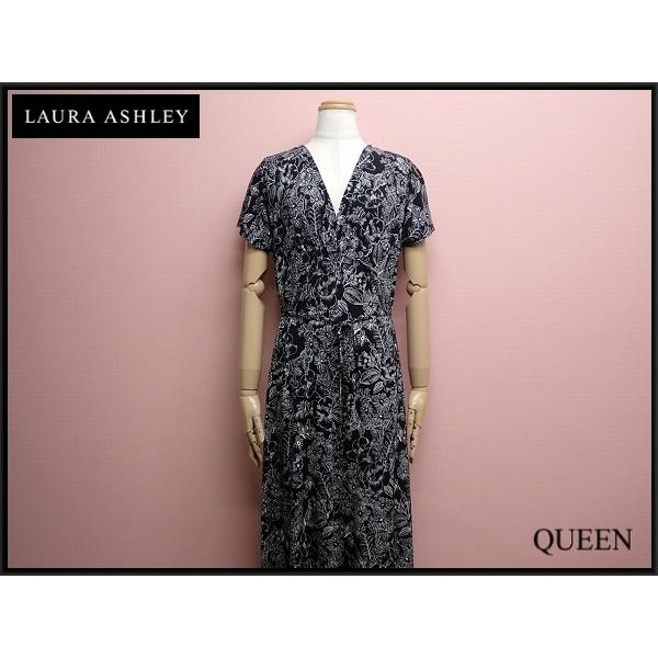 お値下げ‼️LAURA ASHLEY 花柄プリーツワンピース 半袖 グレー LAURA ASHLEY 花柄プリーツワンピース 半袖 グレー