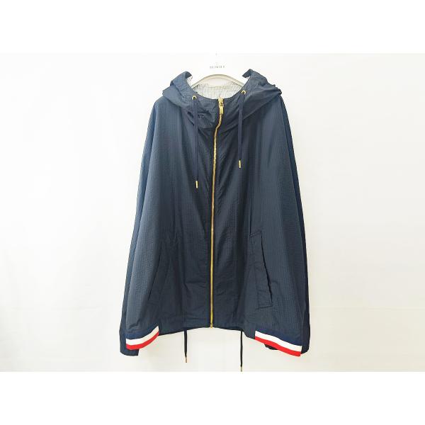 美品❗️モンクレールフード付きナイロンジャケット ブラックサイズ4 モンクレール フード付きナイロンジャケット ブラック モンクレール