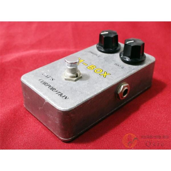 【状態】※初期型でLED、DCINはありません。裏蓋に穴が開けられており、変換プラグが出るように加工がされております。経年による日焼けやくすみ、印字のカスレ、使用に伴うダメージが見られ使用感がございます。動作は問題ございません。 シリアルナ...