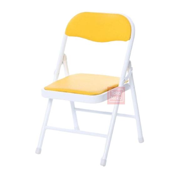 【仕様】完成品。チェアの寸法：約幅28×奥行31×高さ52cm●座面の高さ：約26cm●耐荷重：100k●座面：PU●本体：スチール（シルバー塗装）●座面：PU●内材：ウレタン●重量：約2.5kg<br><br>【折...