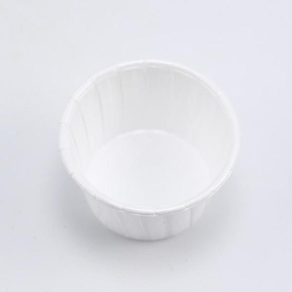 ブラジリアンワックスを溶かすときに使用する紙カップです内側は、耐水処理されています