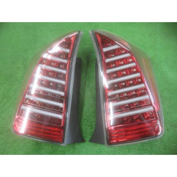 ZVW30 プリウス S 社外 クリアレンズ/中レッド赤 フル LED